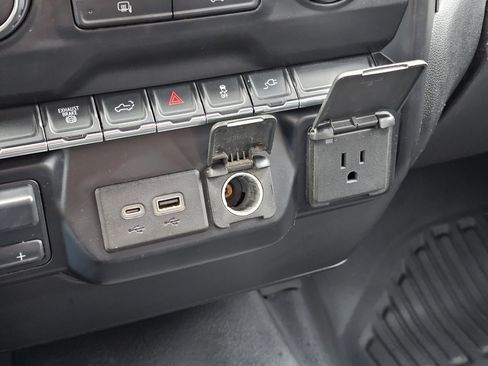 Used 2021 Chevrolet Silverado 3500 LT AWD/4WD image 18