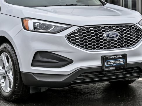 Used 2024 Ford Edge SE AWD/4WD image 11