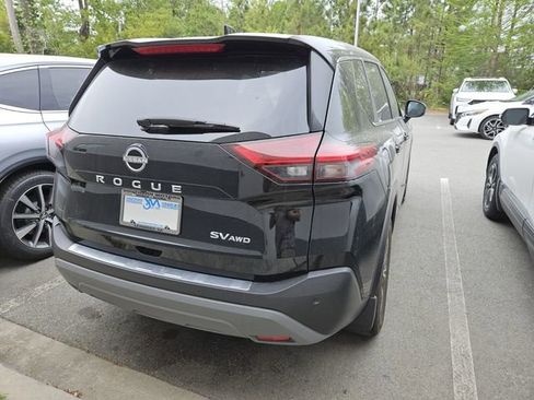 Used 2023 Nissan Rogue SV image 7