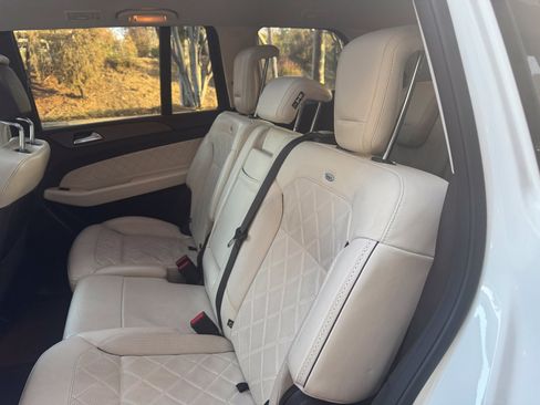 Used 2019 Mercedes-Benz GLS 450 4MATIC w/ Grand Edition Package image 27