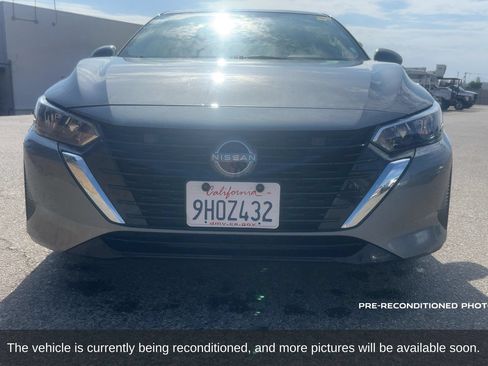 Used 2024 Nissan Sentra SV FWD image 2