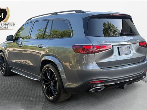 Used 2024 Mercedes-Benz GLS 450 4MATIC image 3