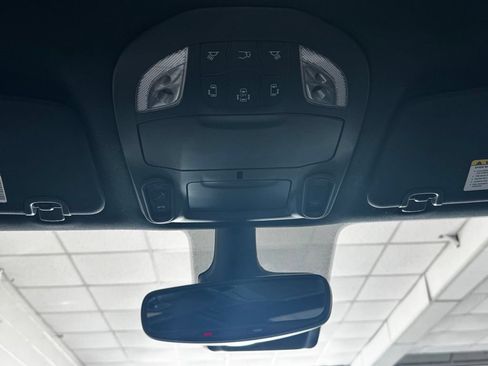 Certified 2023 Chrysler Pacifica Limited w/ Uconnect Theater Family Group FWD image 25