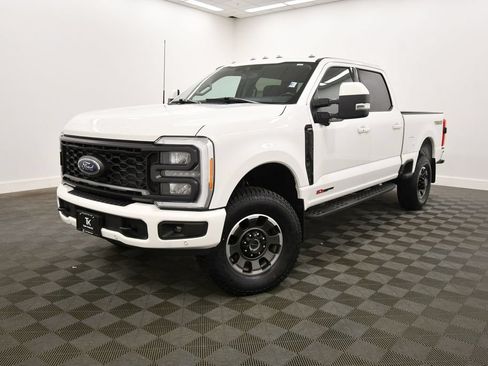 Used 2023 Ford F250 Lariat w/ Lariat Ultimate Package AWD/4WD image 2