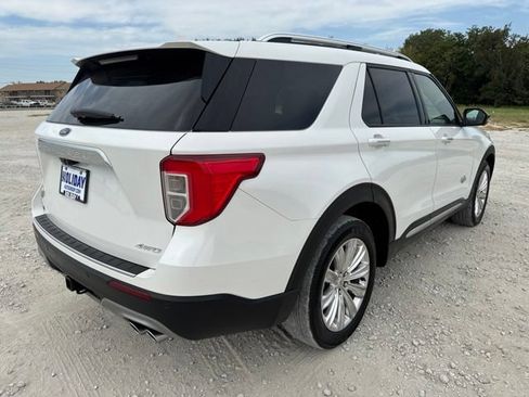 Used 2021 Ford Explorer King Ranch w/ Premium Technology Package AWD/4WD image 7