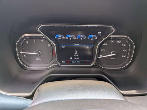 Used 2021 GMC Yukon XL SLT w/ SLT Premium Package AWD/4WD image 17