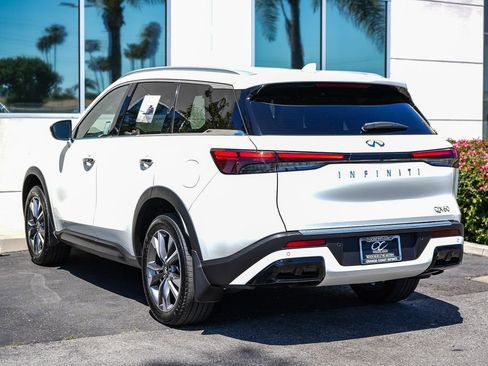 Certified 2023 INFINITI QX60 Luxe w/ Cargo Package FWD image 8