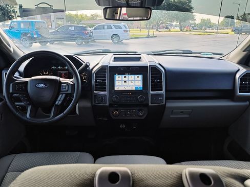 Used 2016 Ford F150 XLT w/ Equipment Group 302A Luxury AWD/4WD image 15