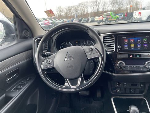 Used 2019 Mitsubishi Outlander SEL image 16