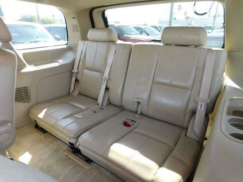 Used 2008 GMC Yukon Denali image 16