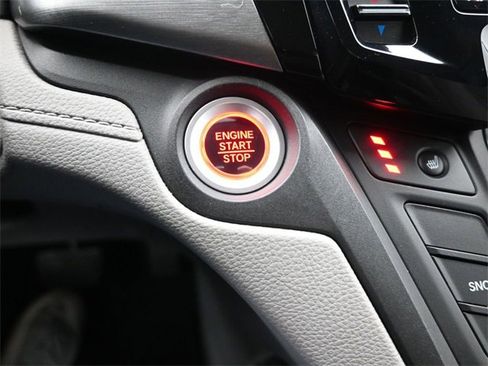 Used 2019 Honda Odyssey EX image 23