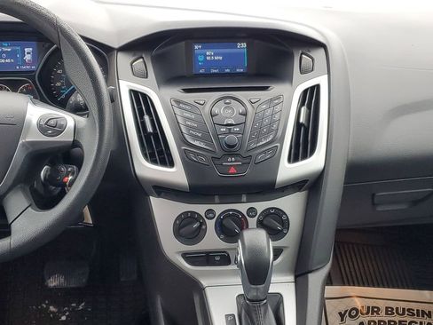 Used 2014 Ford Focus SE image 23