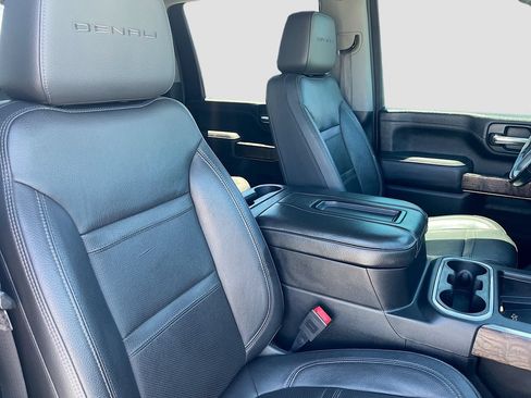 Used 2020 GMC Sierra 2500 Denali w/ Denali Ultimate Package AWD/4WD image 30