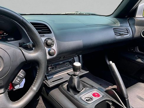 Used 2002 Honda S2000 image 9