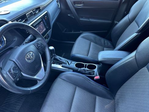 Used 2017 Toyota Corolla SE w/ Carpet Mat Package (TMS) image 9