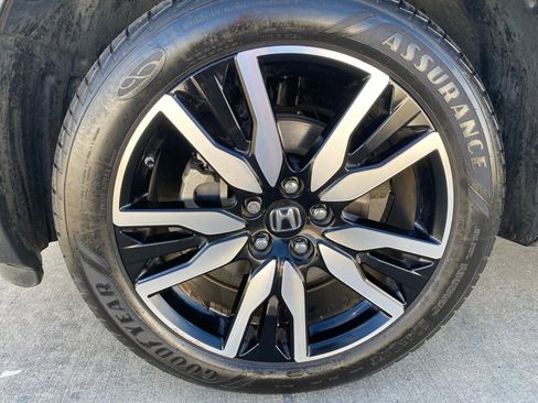 Used 2020 Honda Pilot Touring image 30