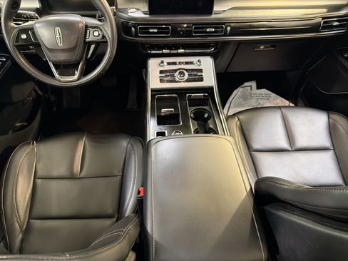 Used 2022 Lincoln Aviator AWD w/ Premium Package image 22