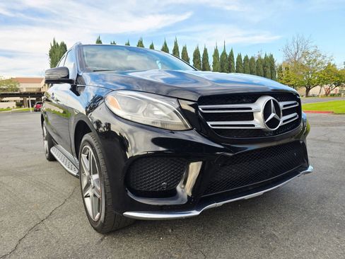 Used 2016 Mercedes-Benz GLE 350 GLE 350 Sport Utility 4D w/ Premium Package image 1