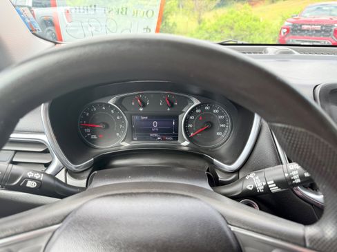 Used 2020 Chevrolet Equinox LT image 17