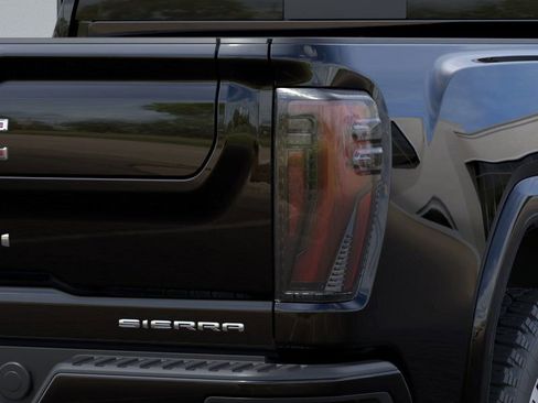 New 2025 GMC Sierra 3500 Denali w/ Denali Reserve Package image 11