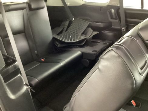 Used 2024 Toyota Grand Highlander AWD image 23