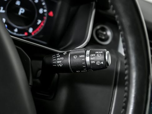 Used 2018 Land Rover Range Rover HSE image 26