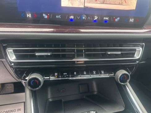 New 2026 Chevrolet Traverse Z71 w/ Enhanced Driving Package image 25