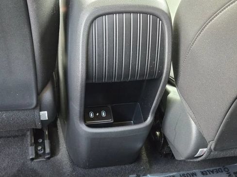 Used 2024 Hyundai Kona SE FWD image 17