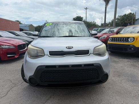 Used 2015 Kia Soul + w/ Audio Package FWD image 2