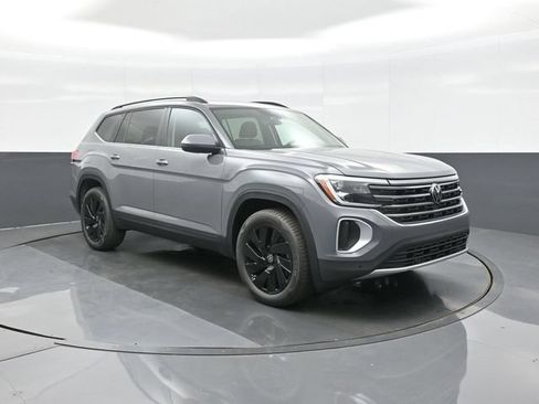 New 2026 Volkswagen Atlas SE AWD/4WD image 1