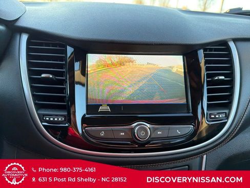 Used 2018 Chevrolet Trax LT image 17