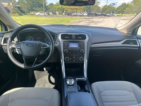 Used 2020 Ford Fusion S FWD image 5