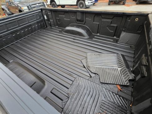 Used 2022 Chevrolet Silverado 2500 LTZ w/ LTZ Plus Package image 33