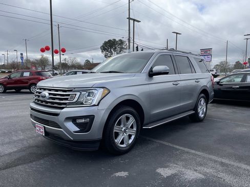 Certified 2020 Ford Expedition XLT w/ Equipment Group 202A image 11