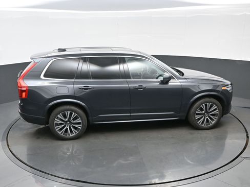 Used 2021 Volvo XC90 T6 Momentum w/ Advanced Package image 40