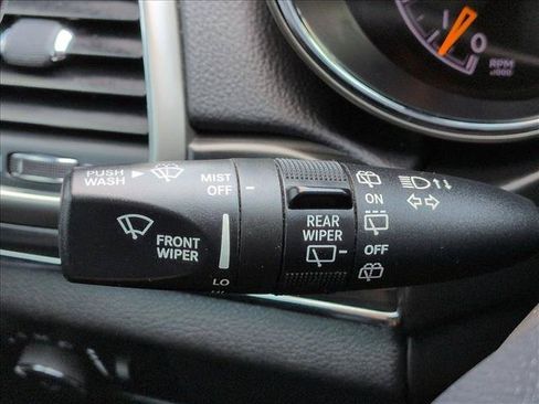 Used 2019 Jeep Grand Cherokee Limited RWD image 17