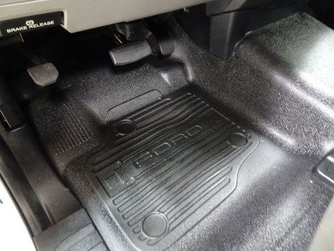 Used 2018 Ford F250 XL w/ Power Equipment Group RWD image 22