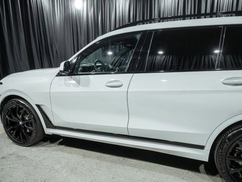 Used 2023 BMW X7 xDrive40i w/ M Sport Package image 5