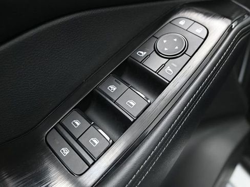 Used 2025 Nissan Rogue SV AWD/4WD image 22