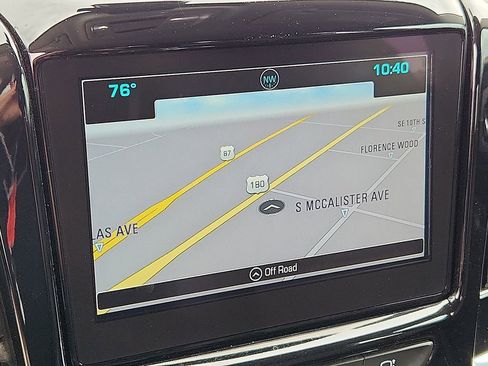 Used 2019 Chevrolet Traverse RS FWD image 22