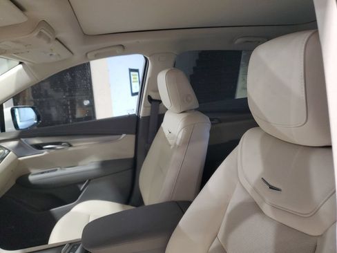 Used 2023 Cadillac XT5 Premium Luxury w/ LPO, Premium Carpet Package FWD image 21