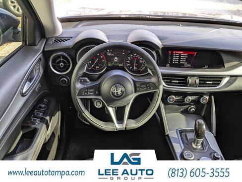 Used 2018 Alfa Romeo Stelvio Sport w/ Quick Order Package 22J Sport image 17