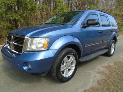 Used 2007 Dodge Durango SLT image 1
