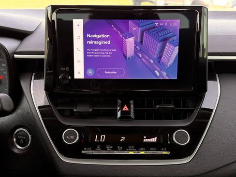 Used 2024 Toyota Corolla LE w/ LE Convenience Package image 40