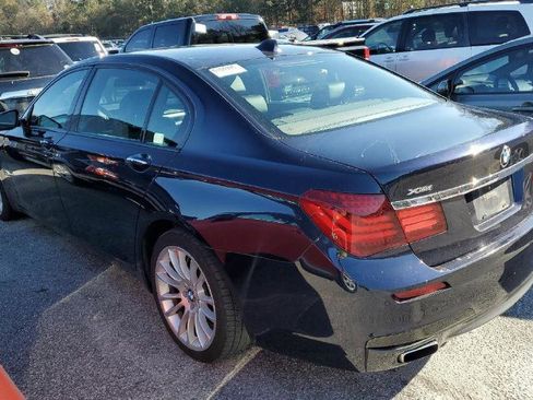 Used 2013 BMW 750Li xDrive image 4