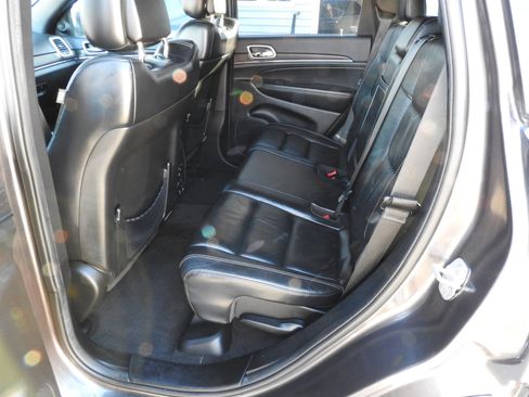 Used 2014 Jeep Grand Cherokee Limited image 9