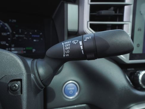 Used 2024 Toyota Tundra Limited image 22