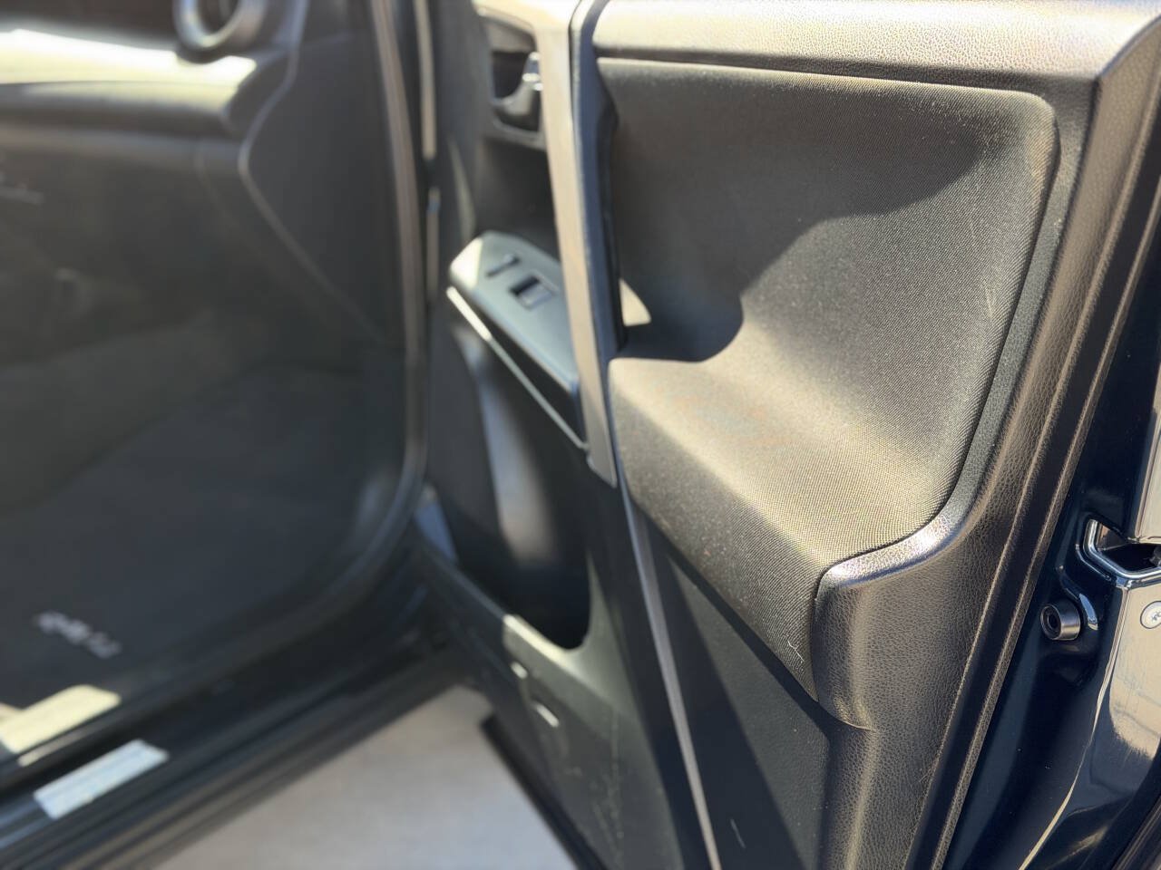 Used 2017 Toyota RAV4 LE w/ Carpet Mat Package FWD image 15