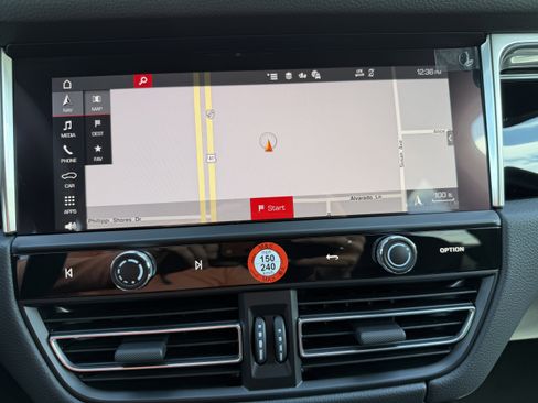 New 2026 Porsche Macan image 26