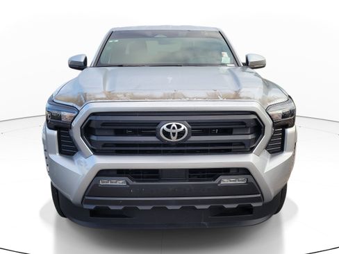 Used 2024 Toyota Tacoma SR5 RWD image 2